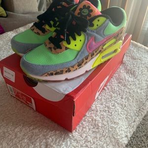 Nike Air Max 90LX Illusion Green